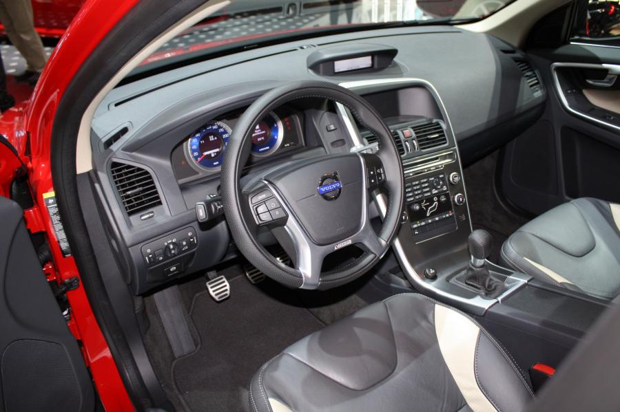  Volvo XC60 2008 года  (фото 95 из 210)